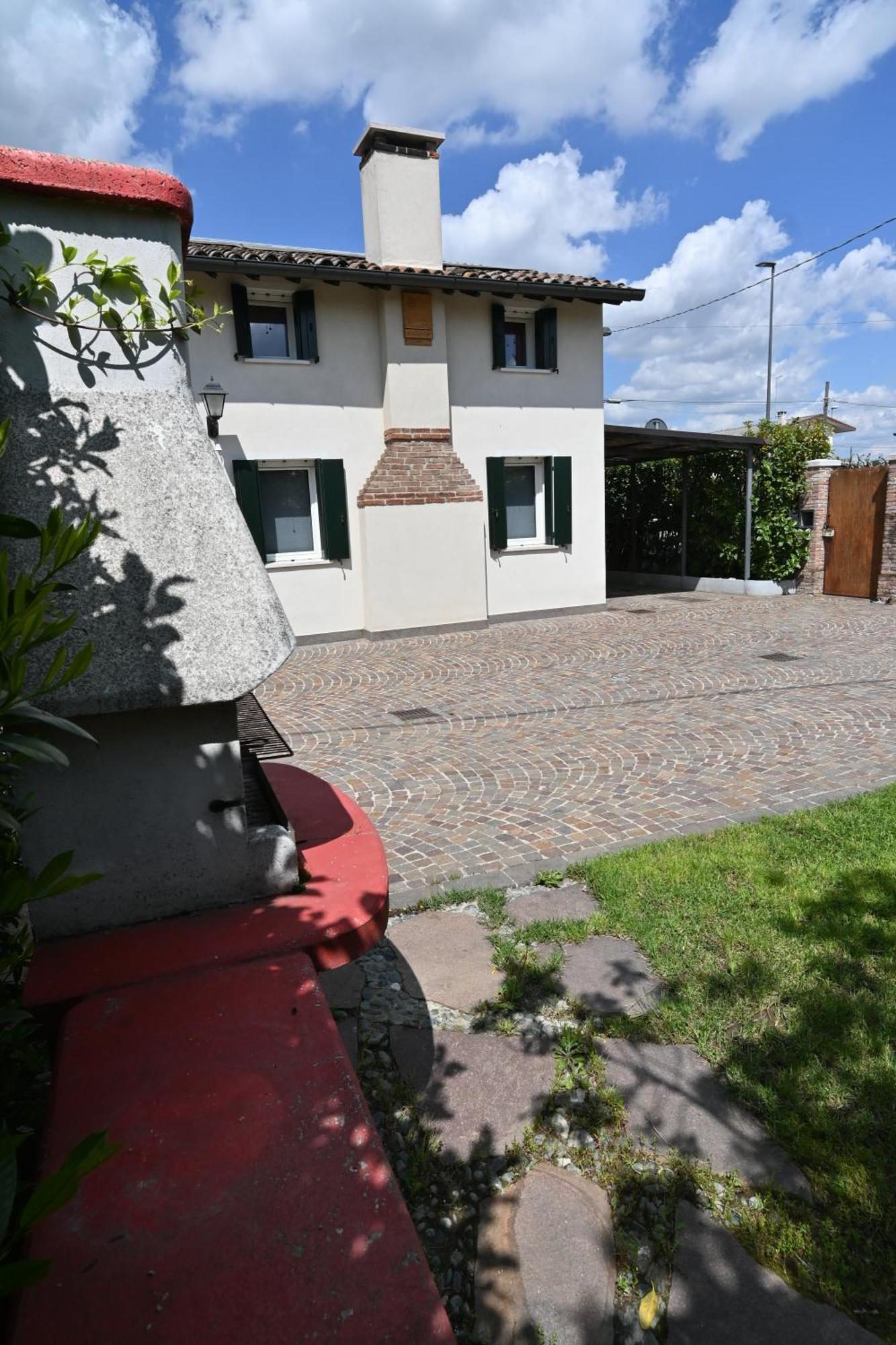 Ca Centosa Artistic House Villa Storica Ristrutturata Con Patio E Giardino Cittadella Exterior photo